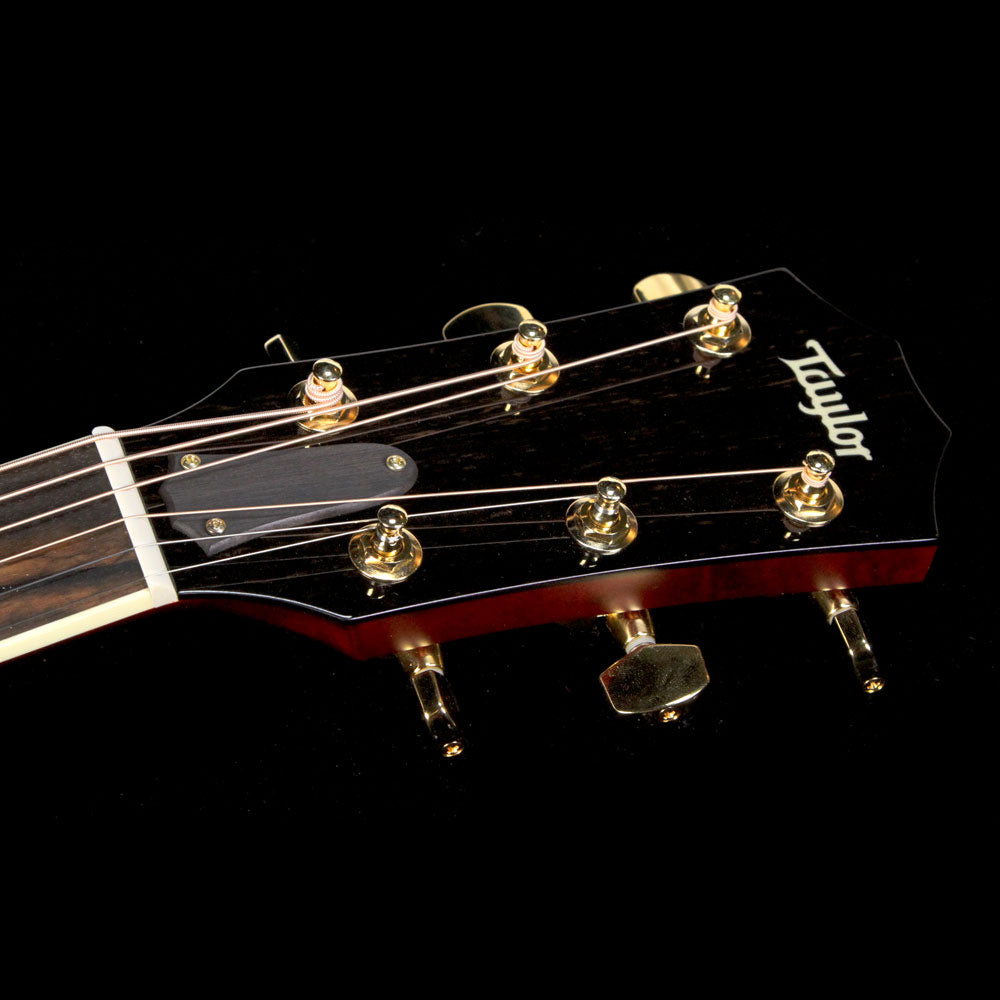 Taylor Custom Shop Grand Concert Sitka Spruce and Quilted Maple Acoustic Natural — 4