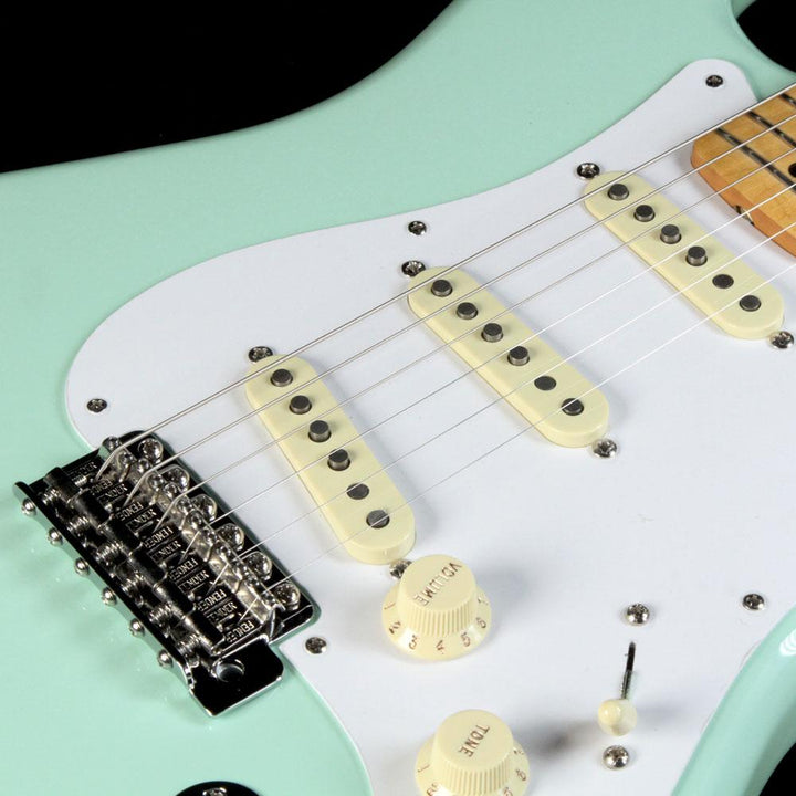Fender Classic Series '50s Stratocaster Electric Guitar Surf Green