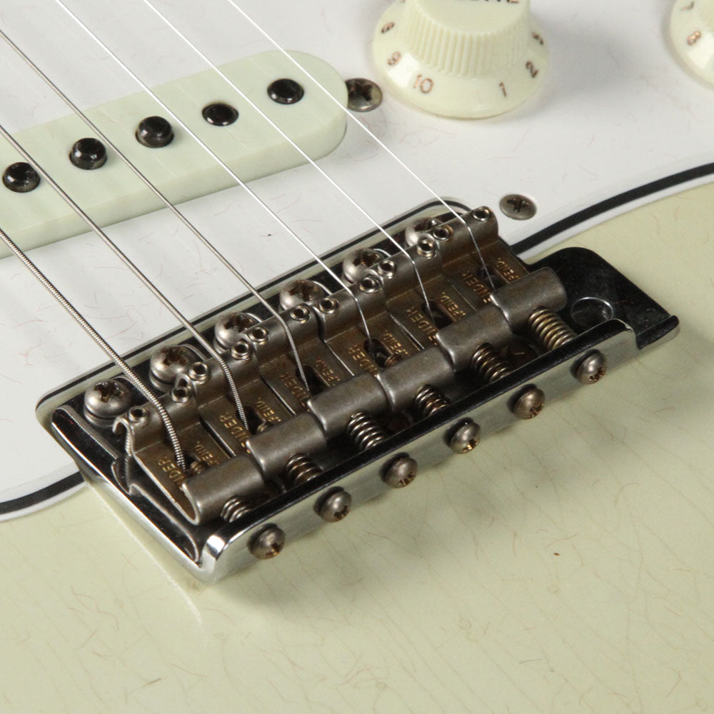Fender Custom Shop Tomatillo Stratocaster Tomatillo Green — 4