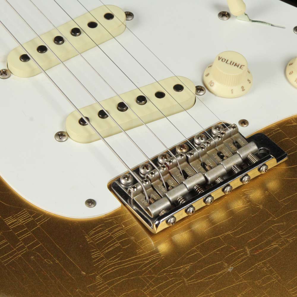 Fender Custom Shop '58 Stratocaster Heavy Relic Aged HLE Gold — 4