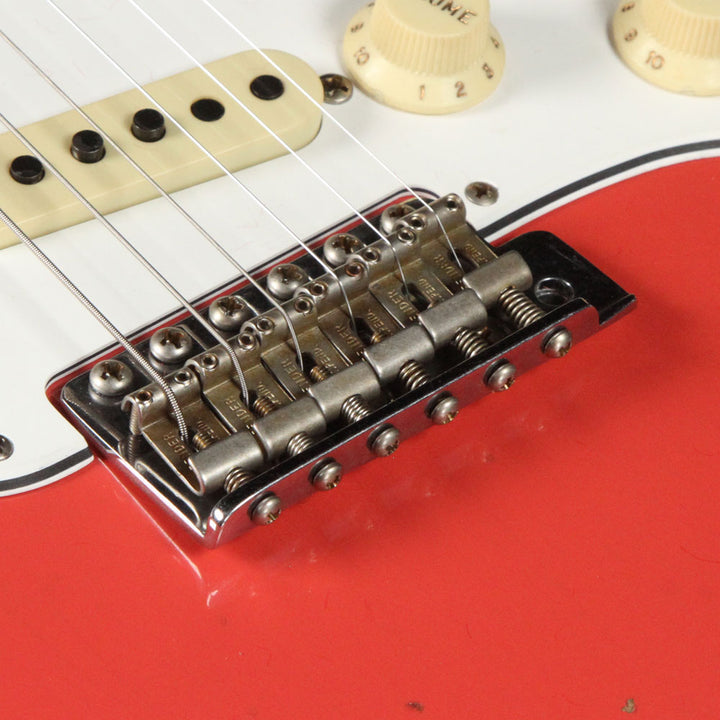 Fender Custom Shop '64 Stratocaster Journeyman Relic Super Faded Aged Fiesta Red