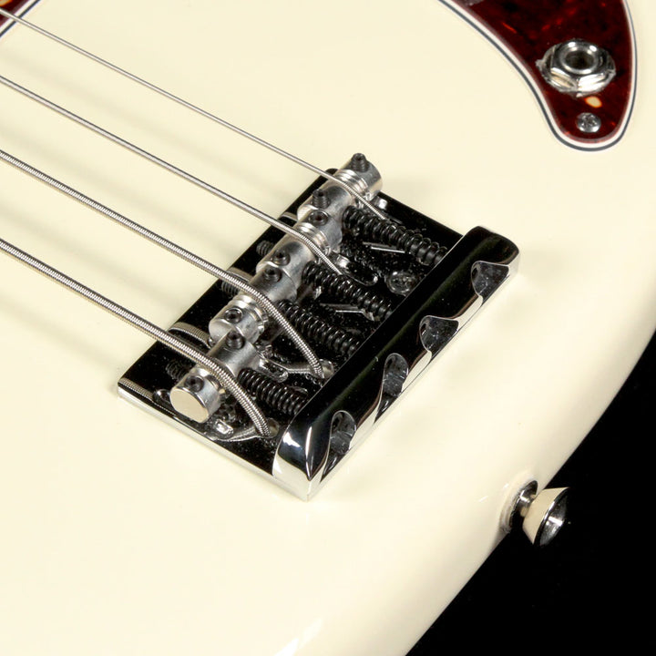 Used 2015 Fender American Standard Precision Bass Electric Bass Guitar Olympic White