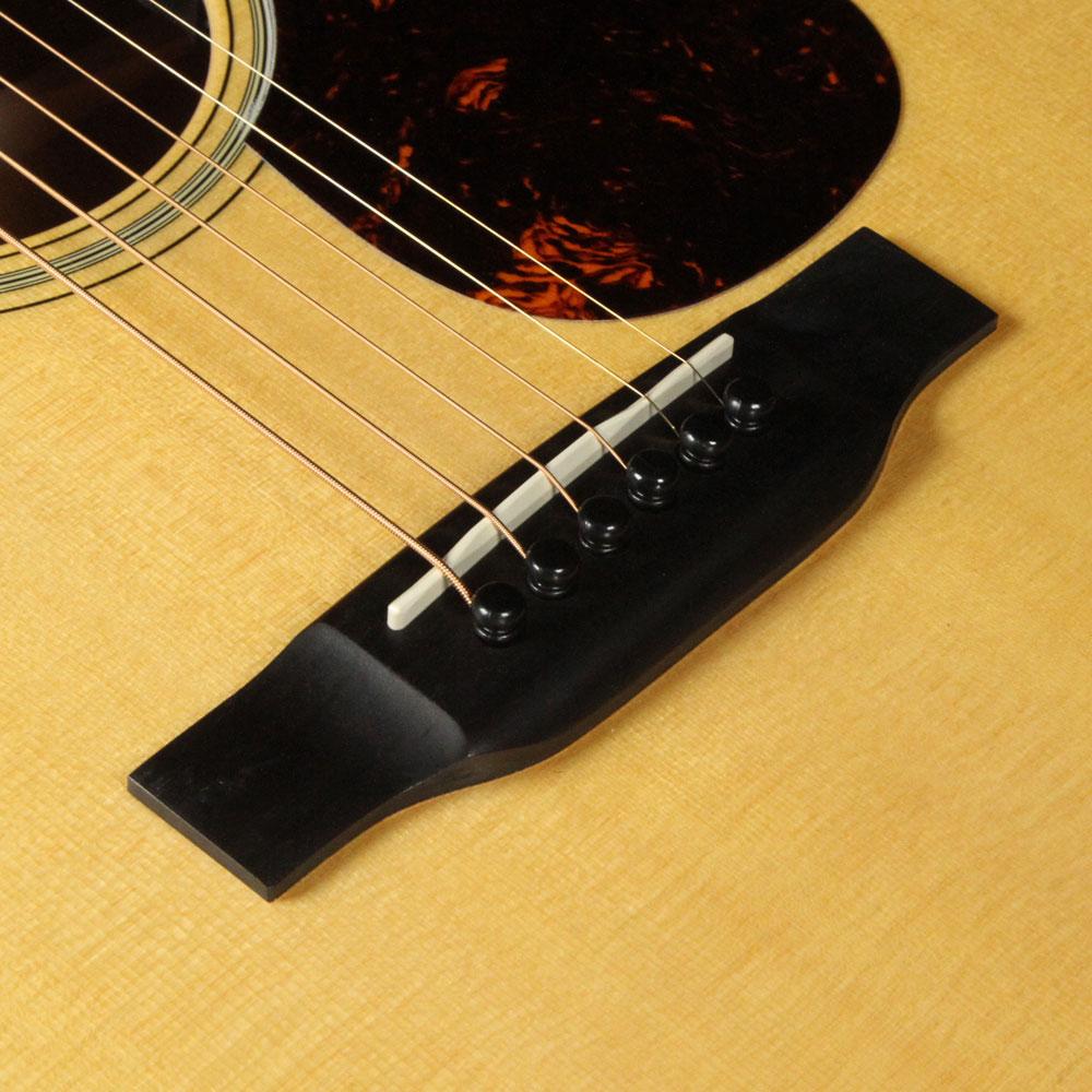 Martin DC-18E Acoustic Natural 2018 — 5