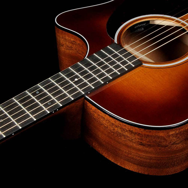 Martin GPC-18E Grand Performance Ambertone