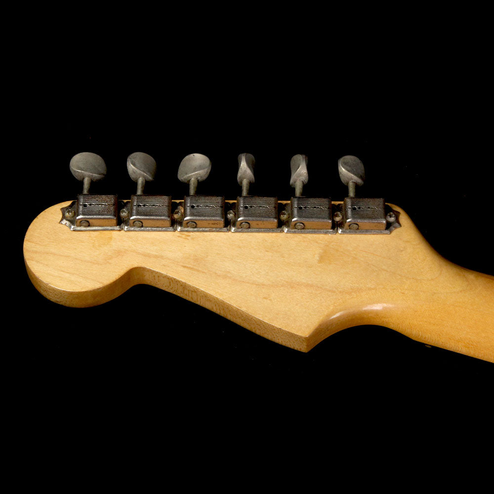 Used 1963 Fender Stratocaster Electric Guitar 3-Tone Sunburst — 5