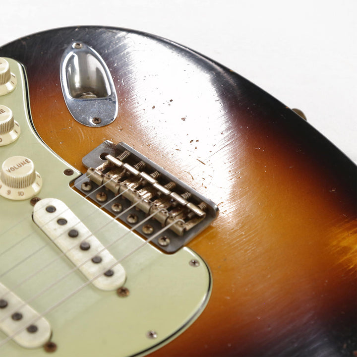 Fender Custom Shop 1969 Stratocaster Relic 3-Tone Sunburst Masterbuilt Dale Wilson