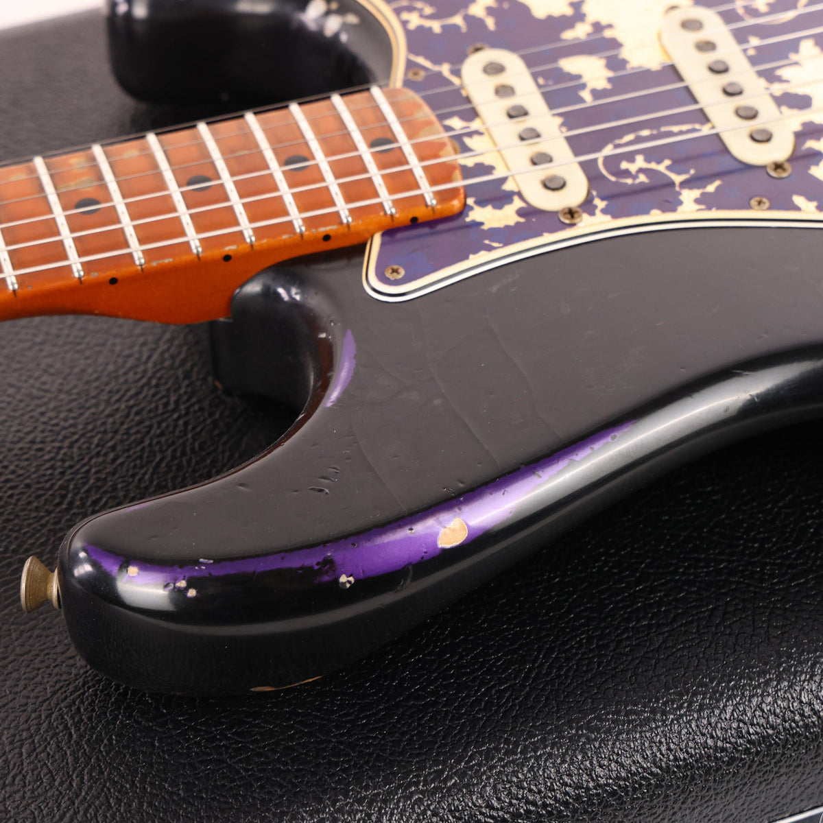 Fender Custom Shop 1969 Stratocaster Black over Purple Paisley Masterbuilt Dale Wilson — 7