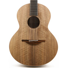 Lowden S35W Figured Walnut Acoustic Natural