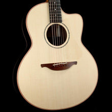 Lowden S32 SE Stage Edition Natural