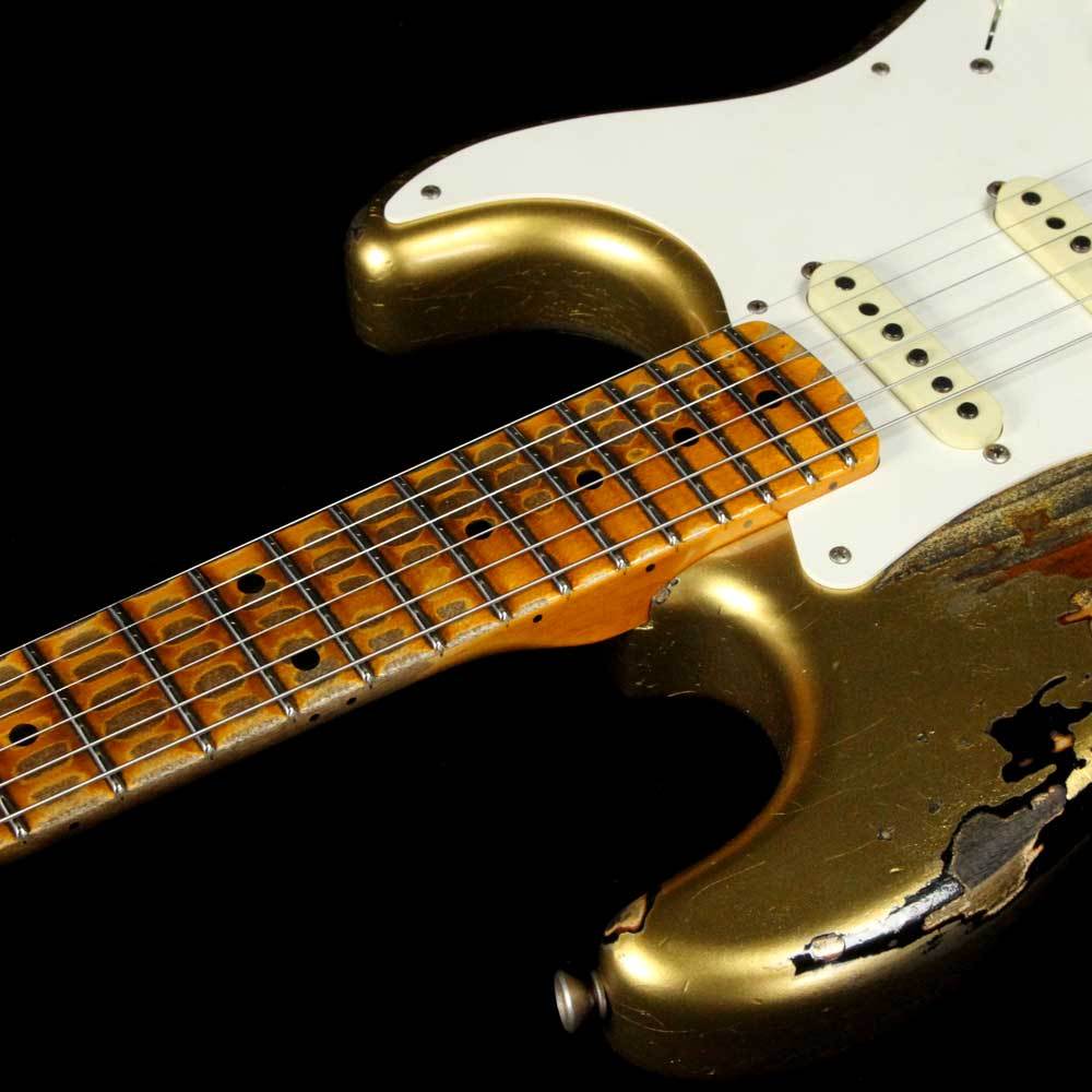 Fender Custom Shop '57 Stratocaster Heavy Relic HLE Gold over 2-Tone Sunburst Finish — 7