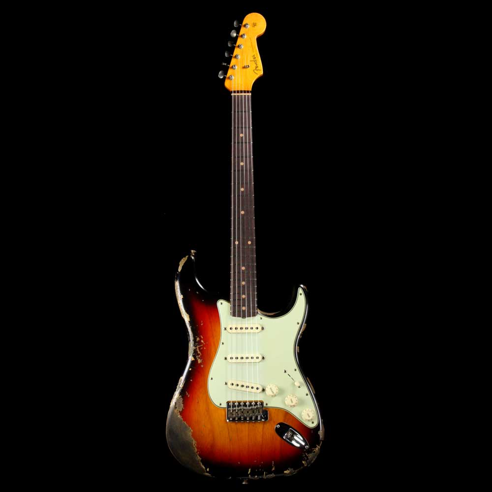 Fender Custom Shop '62 Stratocaster 2018 Limited Edition Heavy Relic 3-Tone Sunburst — 2