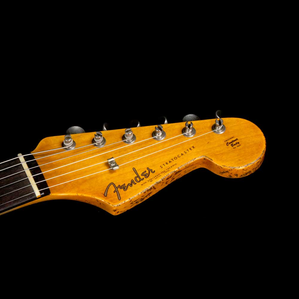 Fender Custom Shop '62 Stratocaster Heavy Relic Aged Cherry Burst — 4