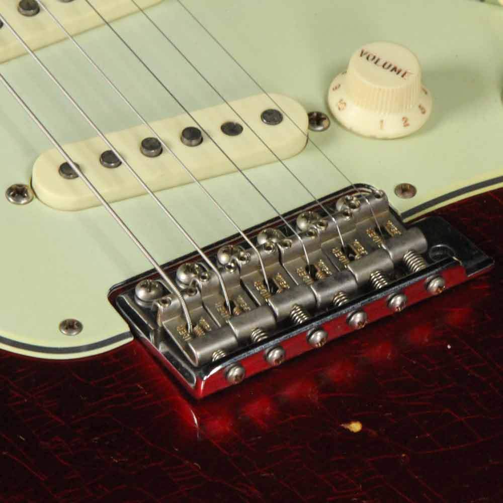 Fender Custom Shop '62 Stratocaster Heavy Relic Candy Apple Red Over 3-Tone Sunburst — 5