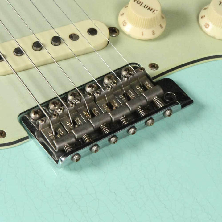 Fender Custom Shop '62 Stratocaster Heavy Relic Surf Green Over 3-Tone Sunburst