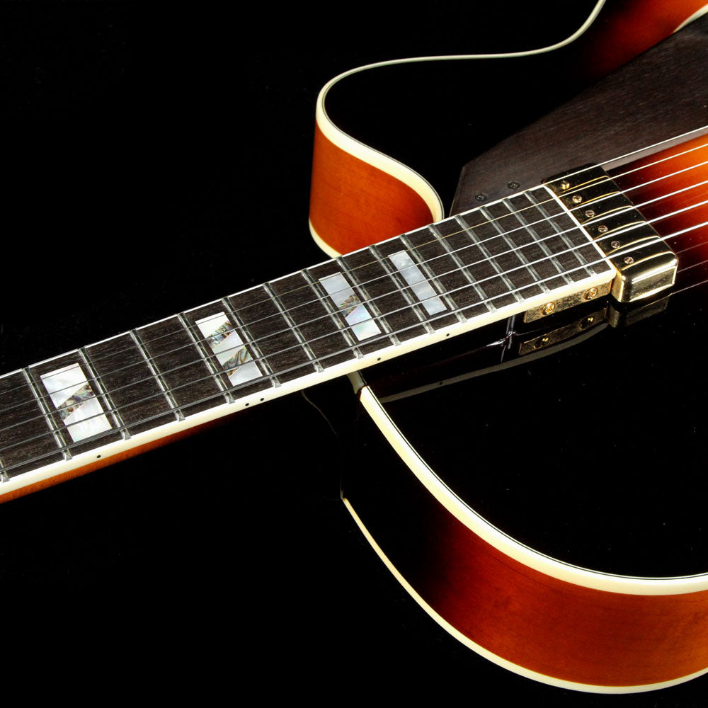 Peerless Imperial Archtop Guitar 3-Tone Sunburst — 6