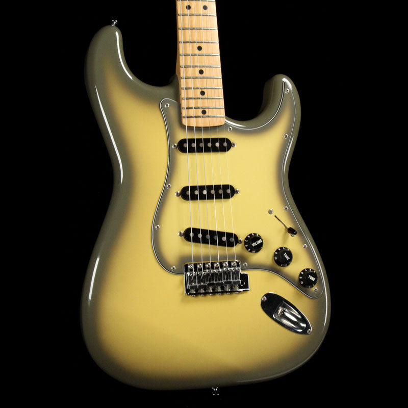 Fender '70s Antigua Stratocaster Reissue 2003 | The Music Zoo