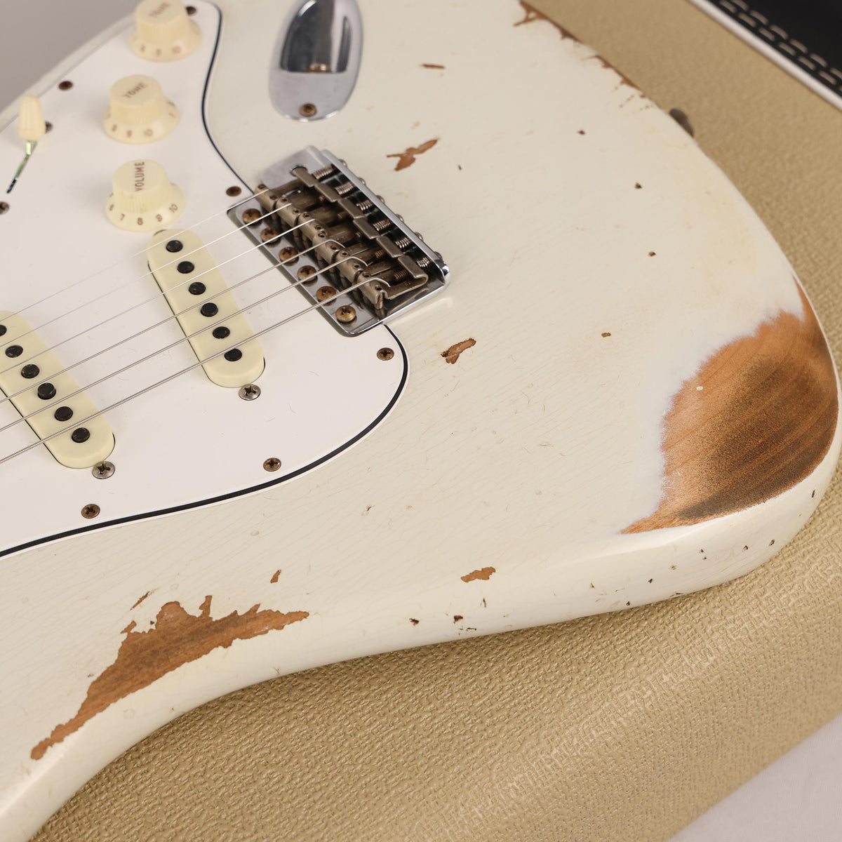Fender Custom Shop 1960s Stratocaster Super Faded Aged Olympic White Heavy Relic Used — 8