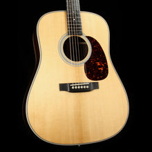 Martin HD-28 Dreadnought Acoustic Adirondack Spruce VTS Natural
