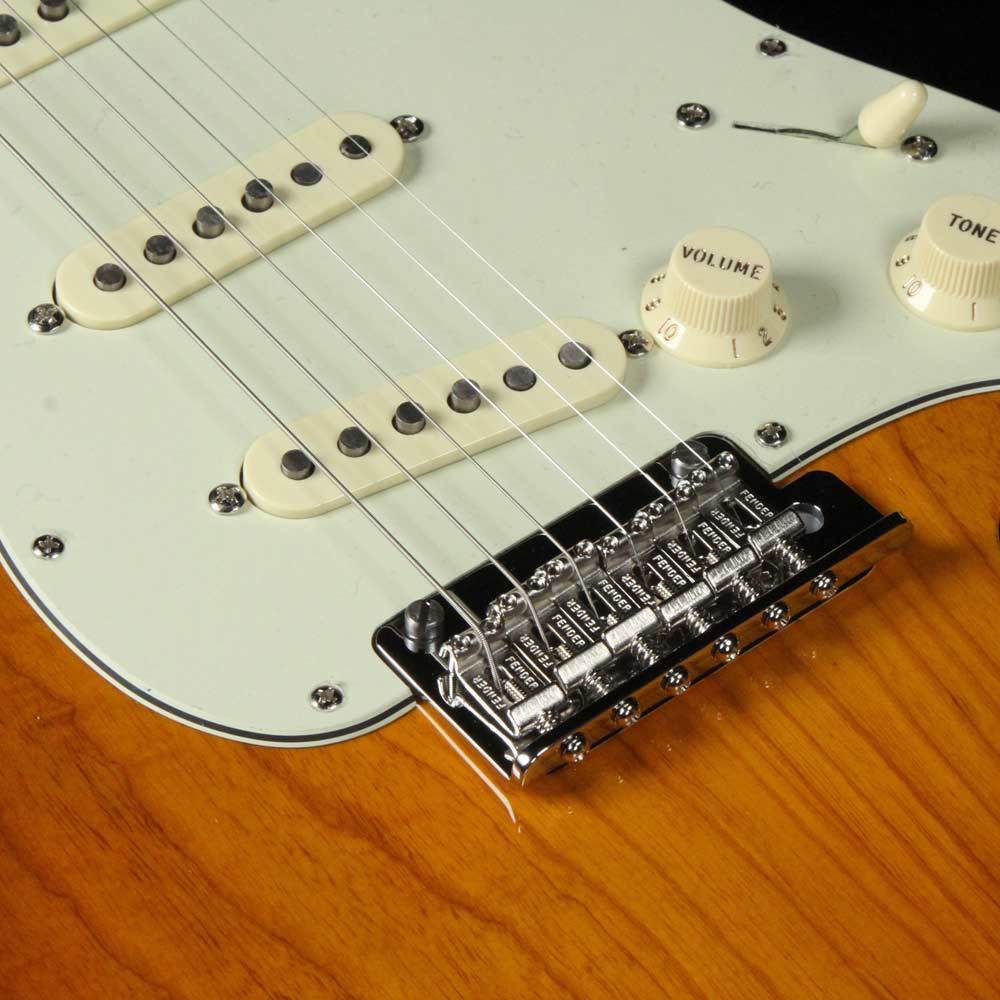 Fender Parallel Universe Limited Edition Strat-Tele Hybrid 2 Color Sunburst — 4