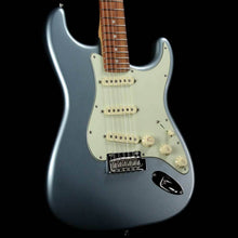 Fender Deluxe Roadhouse Stratocaster Mystic Ice Blue