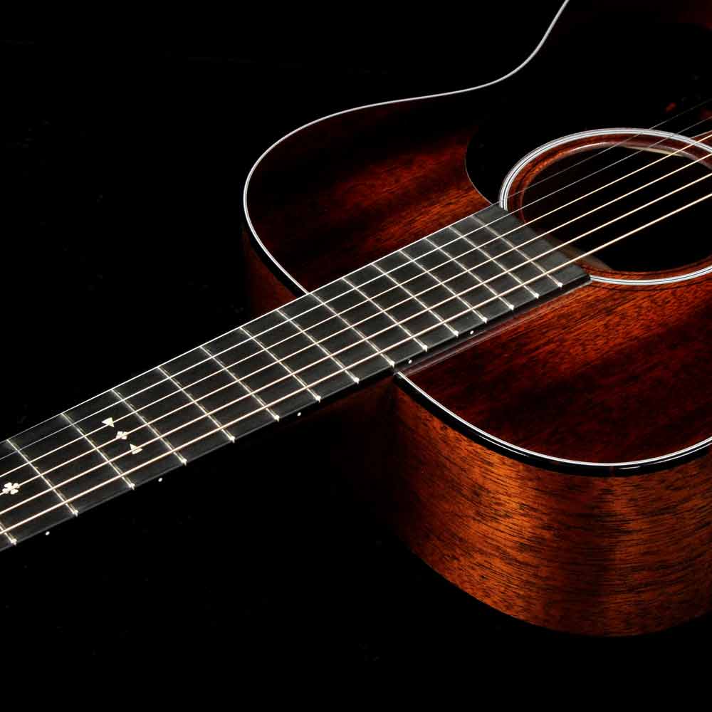Martin 00-DB Jeff Tweedy Signature Acoustic Mahogany Burst — 6