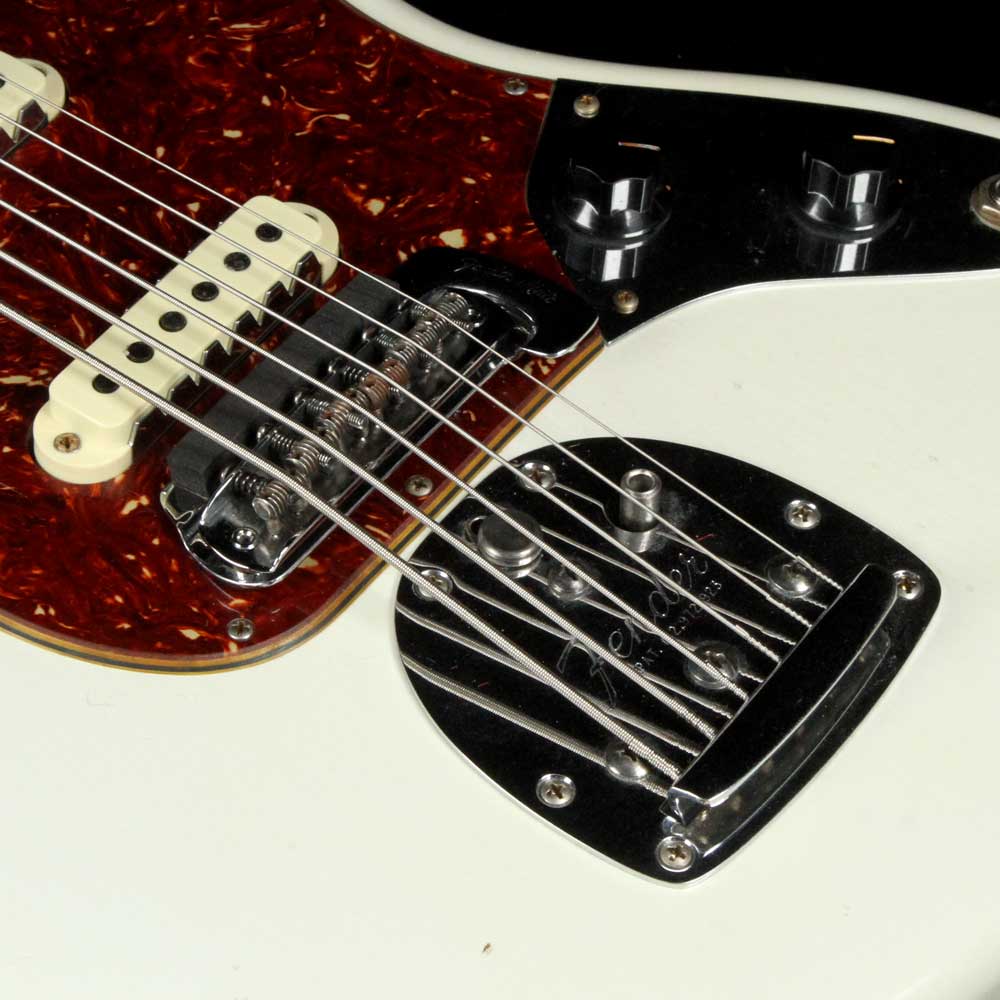 Fender Custom Shop Bass VI Journeyman Relic Aged Olympic White — 6