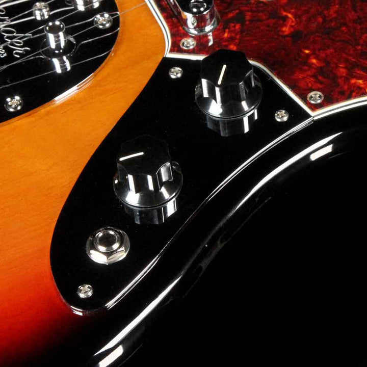 Fender Classic Player Jaguar Special HH 3-Tone Sunburst