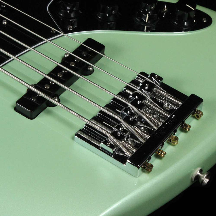 Fender Deluxe Active Jazz Bass V 5-String Surf Pearl