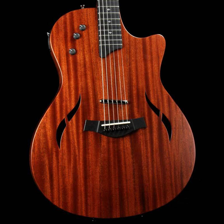 Taylor T5 Classic Acoustic Hybrid Natural Satin 2018