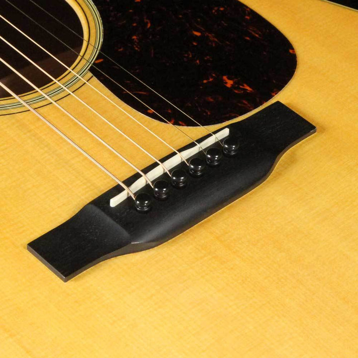 Martin D-18E Dreadnought Acoustic-Electric Natural