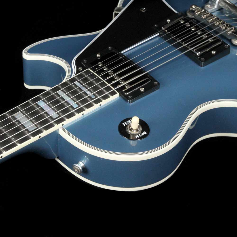 Gibson Custom Shop Les Paul Custom with Bigsby Pelham Blue — 6