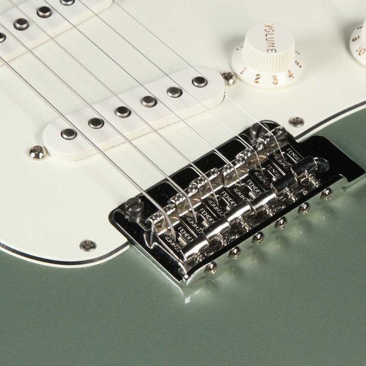 Fender Classic Player '60s Stratocaster Sage Green Metallic 2018