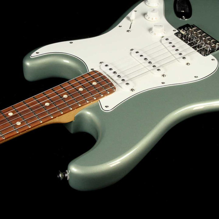 Fender Classic Player '60s Stratocaster Sage Green Metallic 2018