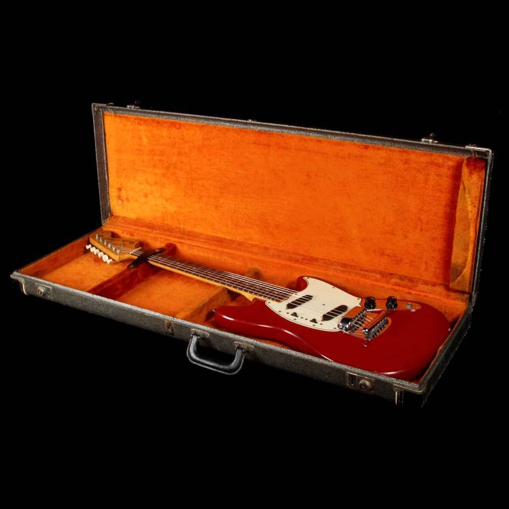 Fender Mustang Dakota Red 1966 — 12