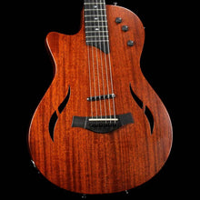 Taylor T5 Classic Acoustic Hybrid Left-Handed
