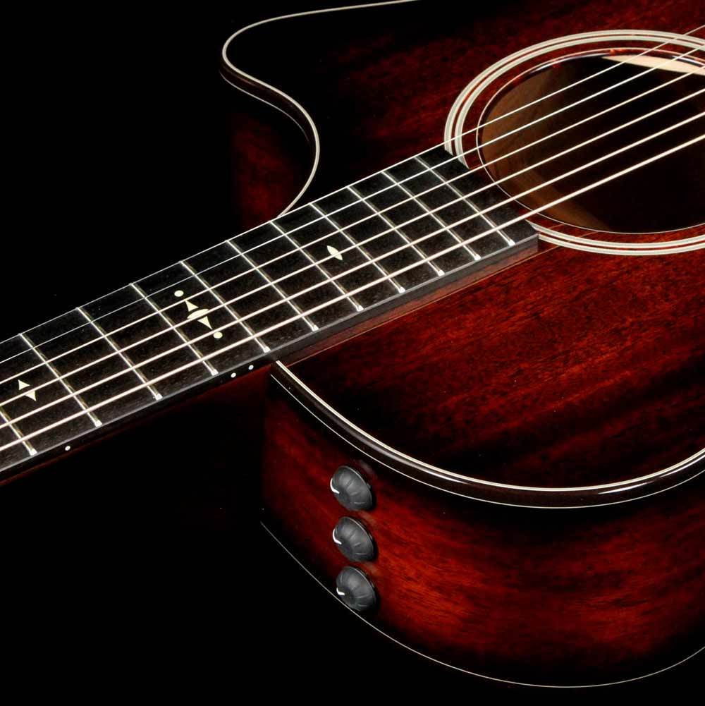 Taylor 522ce 12-Fret Grand Concert Acoustic-Electric Shaded Edgeburst — 7