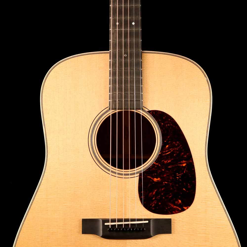 Martin Custom Shop Style 18 Dreadnought Black Walnut Natural — 7