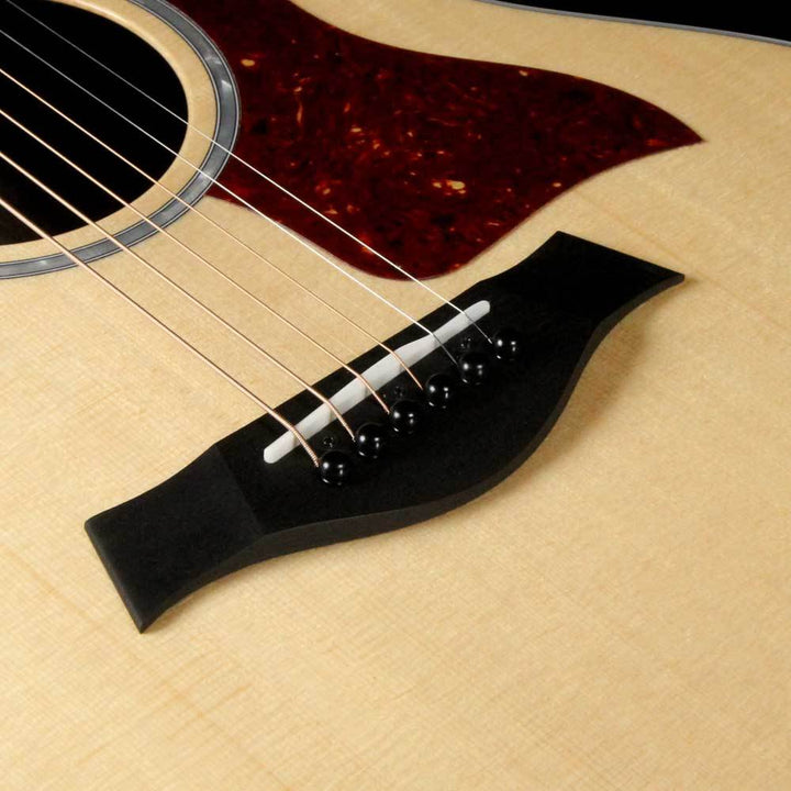 Taylor 214ce DLX Acoustic-Electric Natural