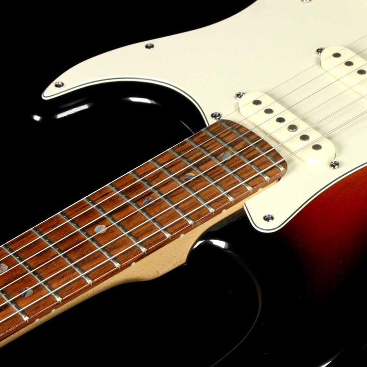 Fender American Deluxe Stratocaster 3-Tone Sunburst 2004
