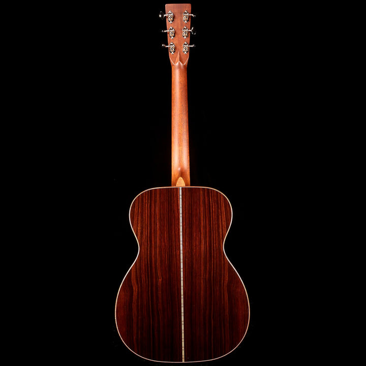 Martin Custom Shop Style 28 00 Premium Bearclaw Engelmann Spruce and East Indian Rosewood