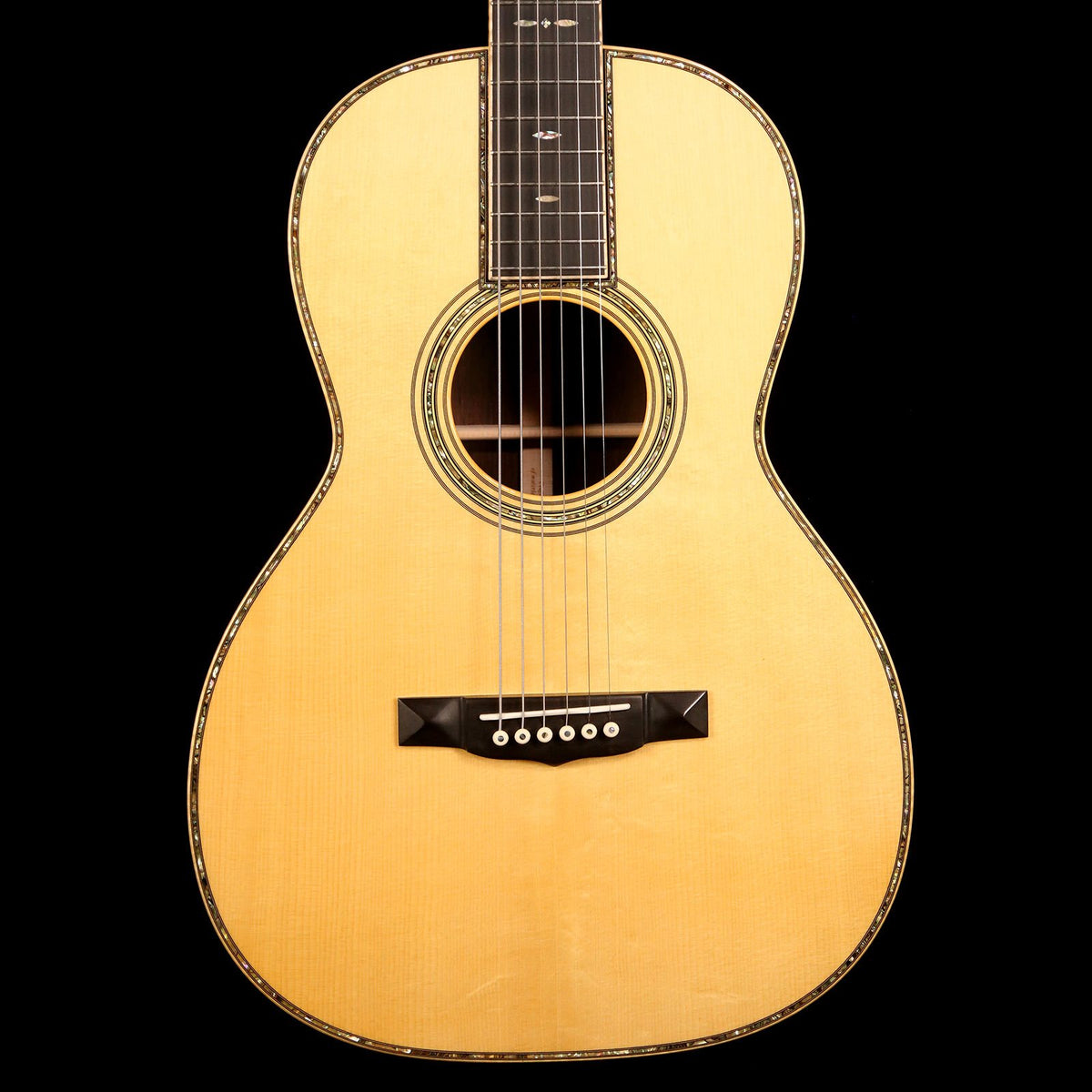Martin Custom Shop 00 Style 45 12-Fret Adirondack Spruce and Premium Madagascar Rosewood — 1