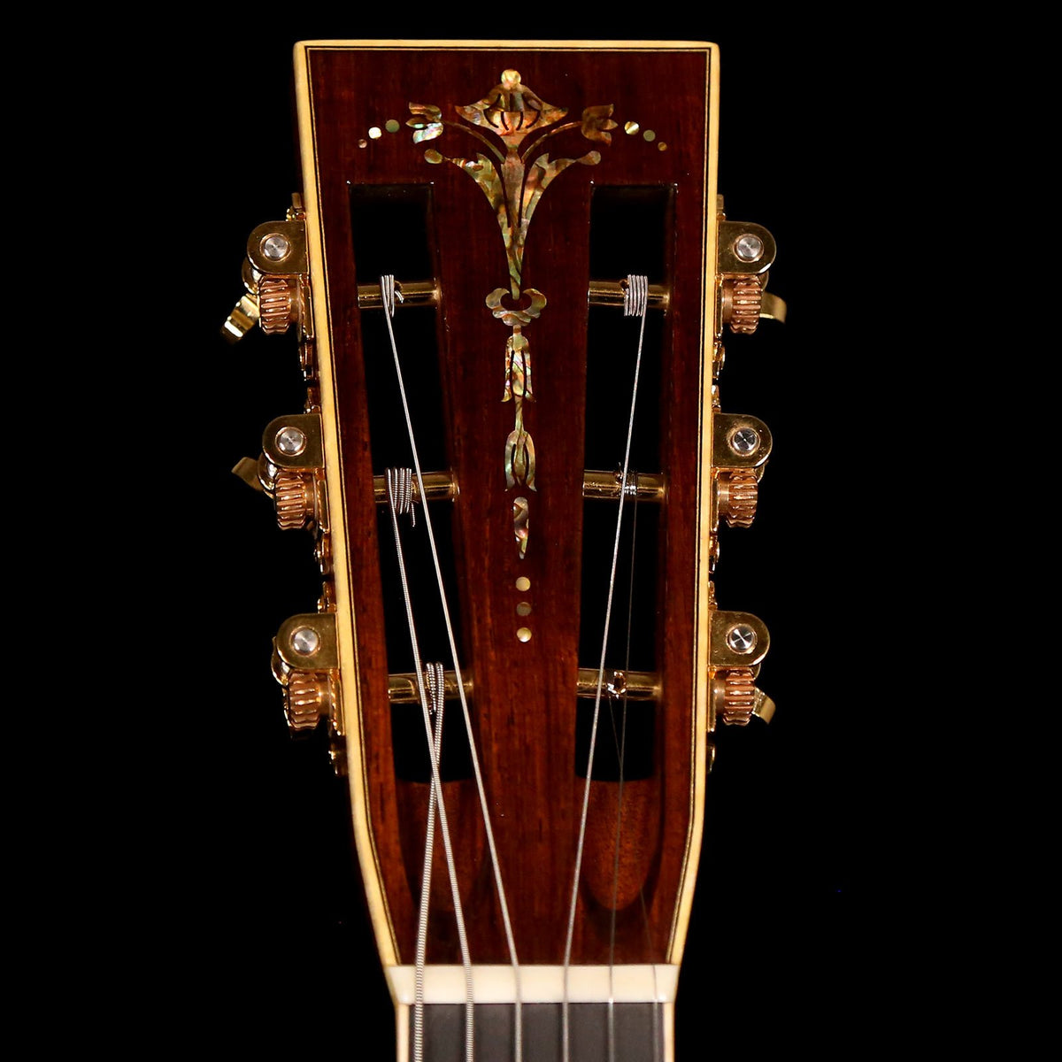 Martin Custom Shop 00 Style 45 12-Fret Adirondack Spruce and Premium Madagascar Rosewood — 4