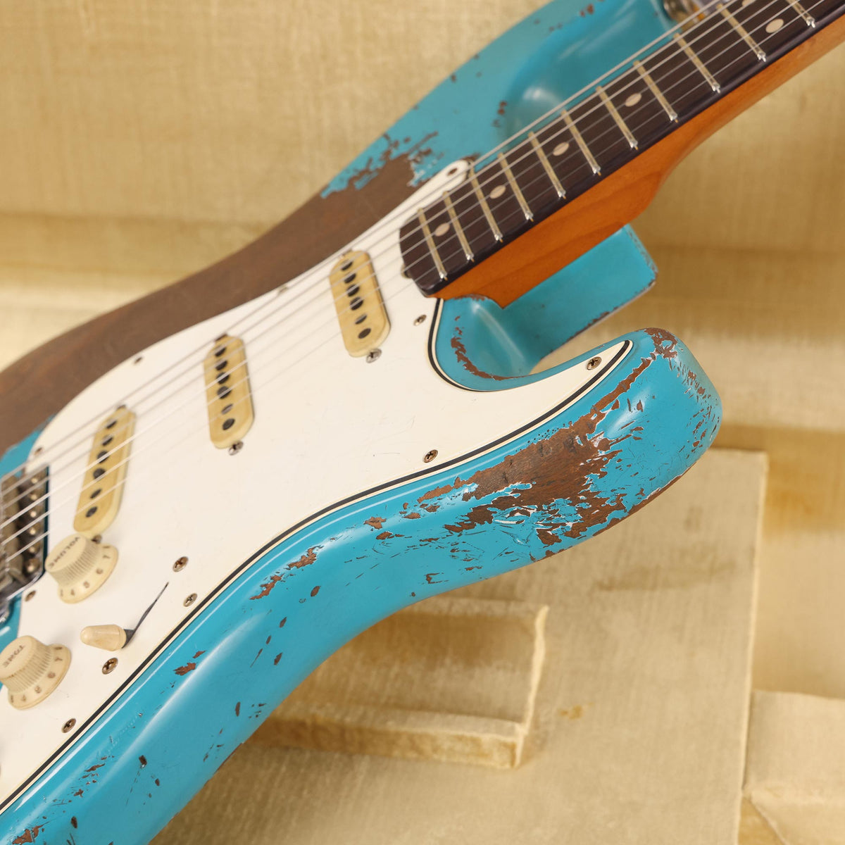 Fender Custom Shop '62 Stratocaster Masterbuilt Jason Smith Ultimate Relic Taos Turquoise — 9
