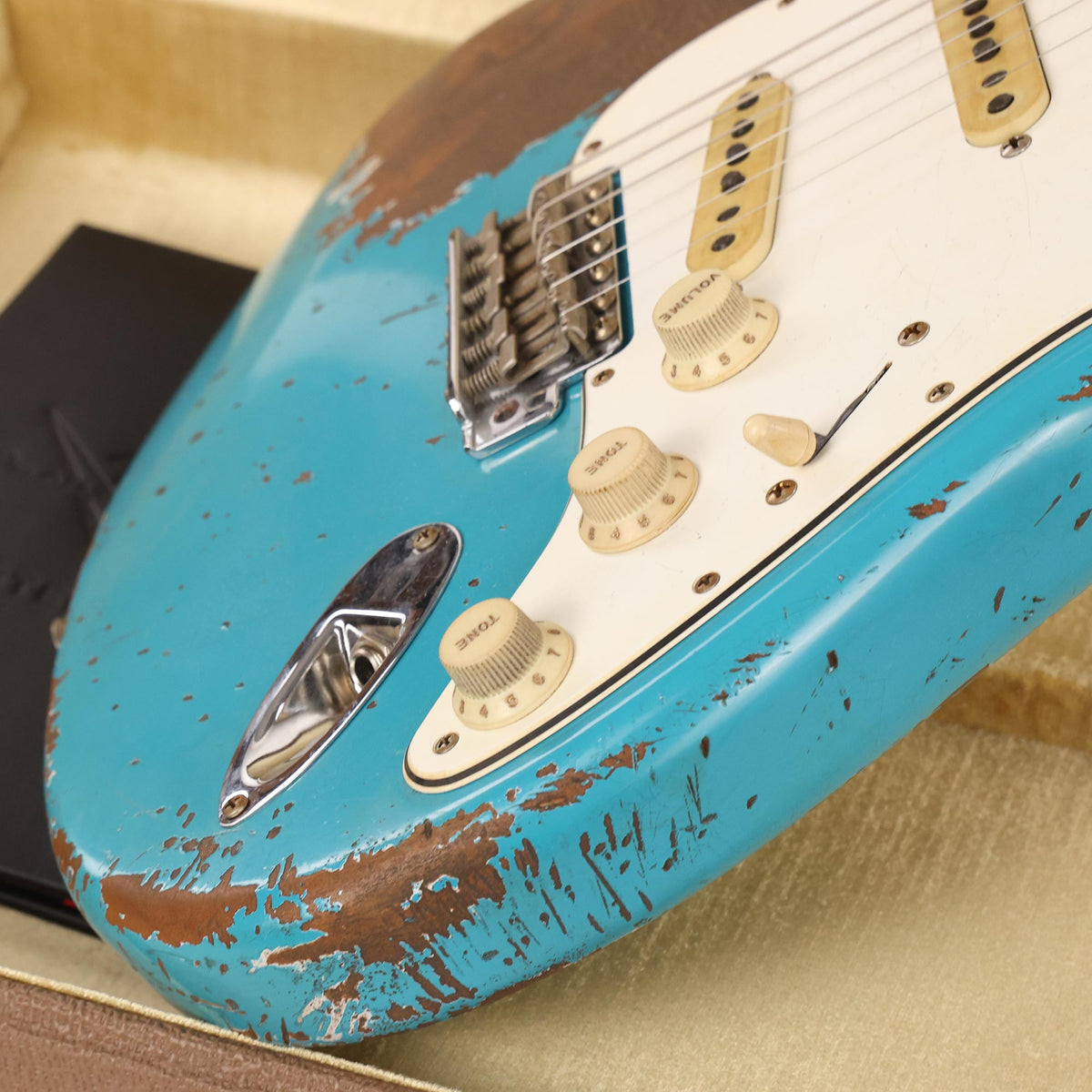Fender Custom Shop '62 Stratocaster Masterbuilt Jason Smith Ultimate Relic Taos Turquoise — 10
