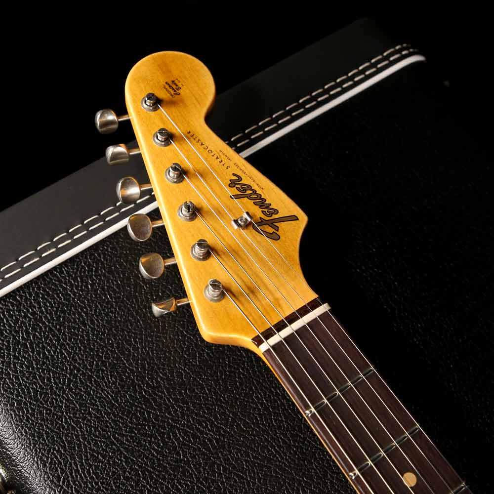 Fender Custom Shop 2019 Postmodern Stratocaster Journeyman Relic 3-Color Sunburst — 4