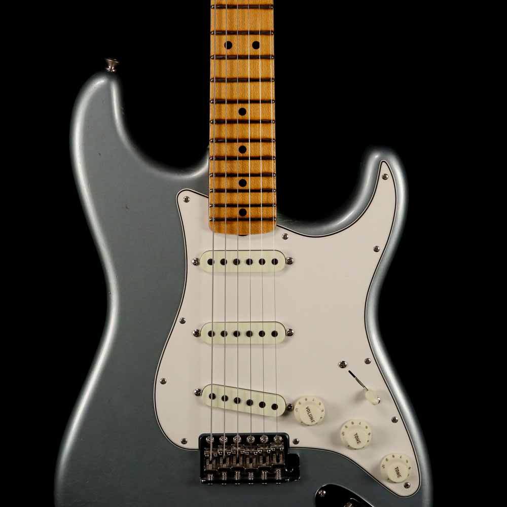 Fender Custom Shop '65 Stratocaster Faded Ice Blue Metallic — 6