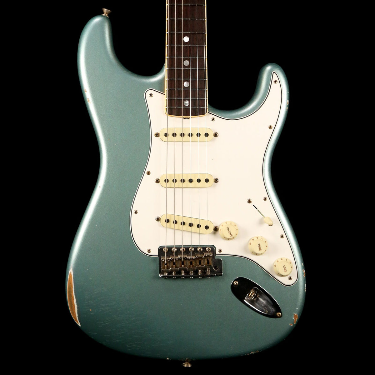 Fender Custom Shop '67 Stratocaster Relic Aged Firemist Silver — 1