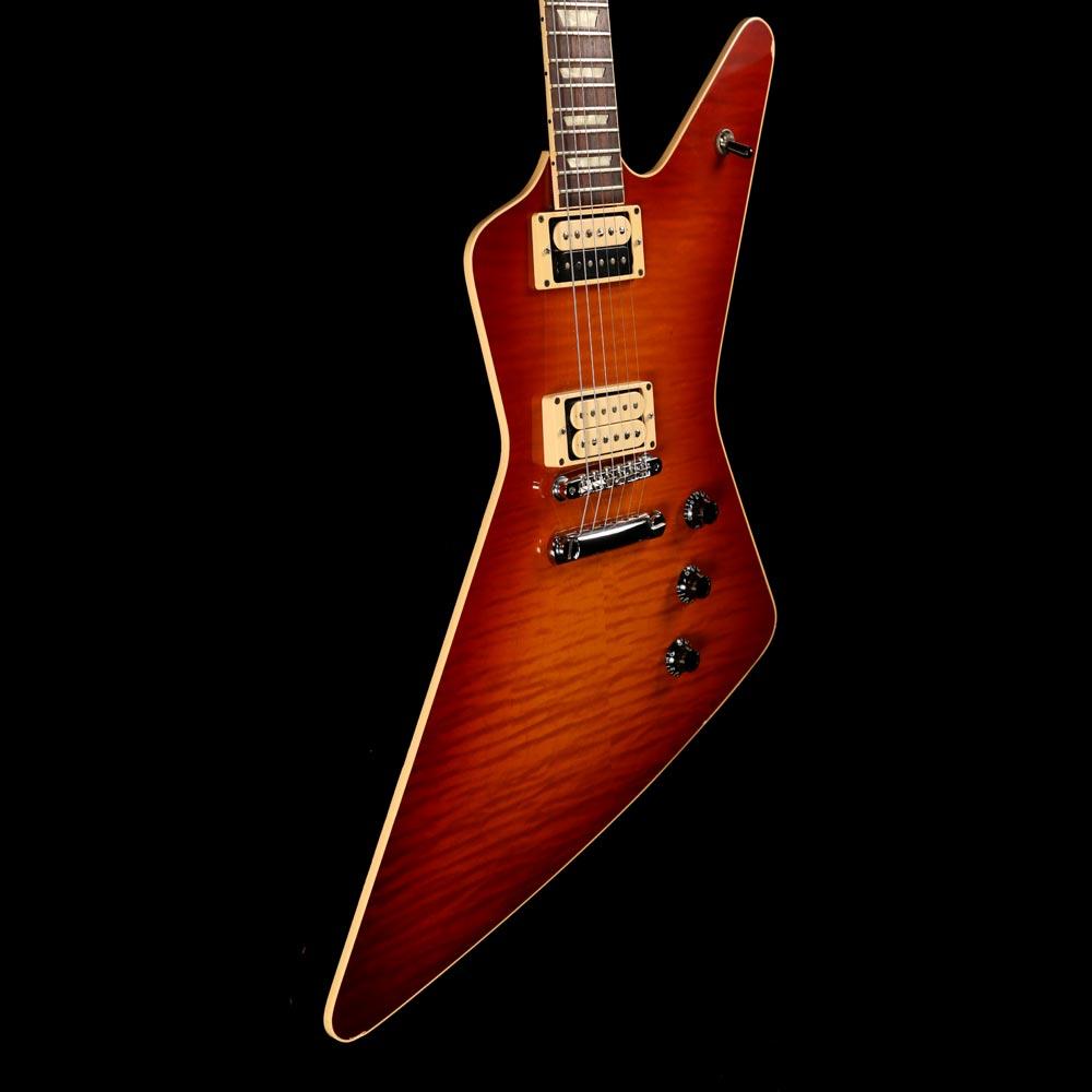 Hamer Standard Bound and Crowned Cherry Sunburst 1982 — 6