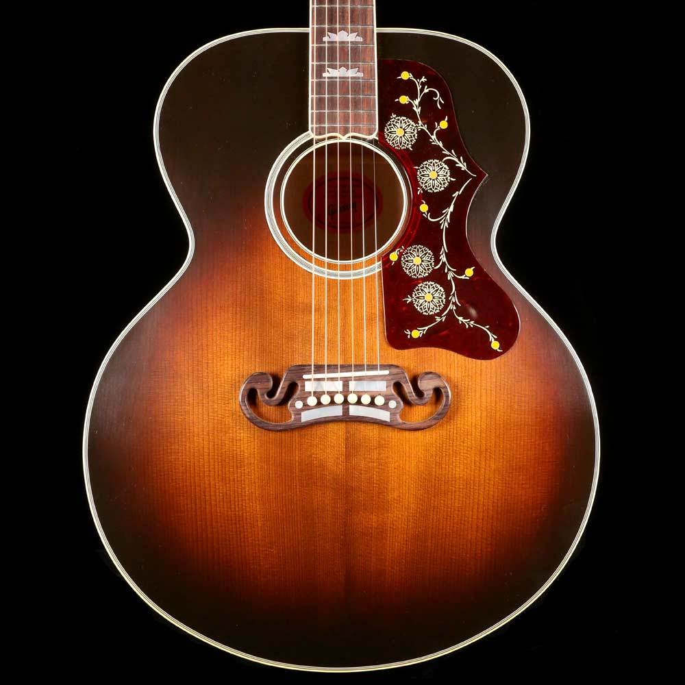 Gibson J-200 Vintage Vintage Sunburst — 1