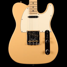 Fender Limited Edition Lightweight Ash American Professional Telecaster Honey Blonde